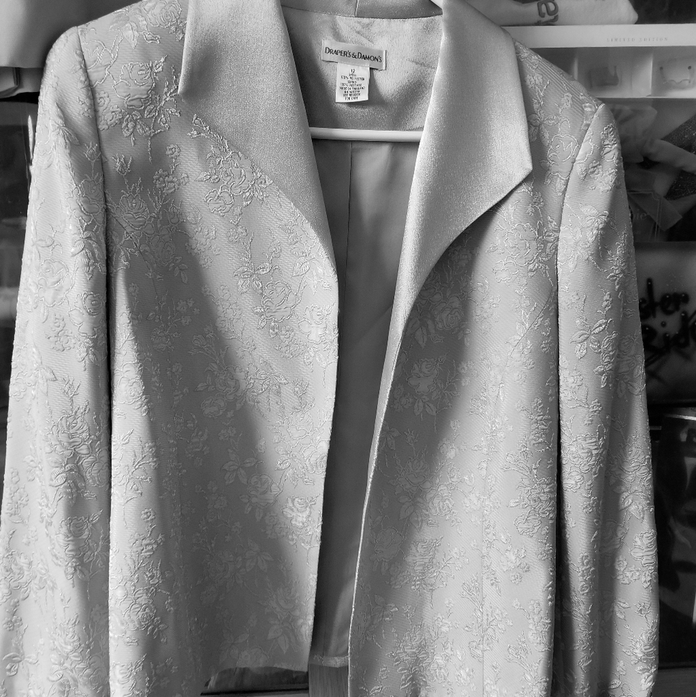 Dress suit